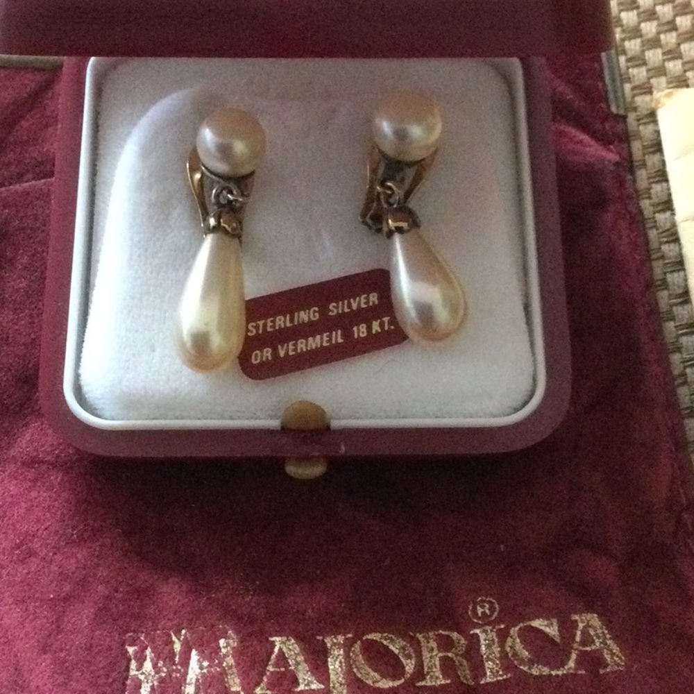 New from Spain.Elegant earrings